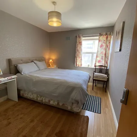 Utopia Retreat - Enchanted In