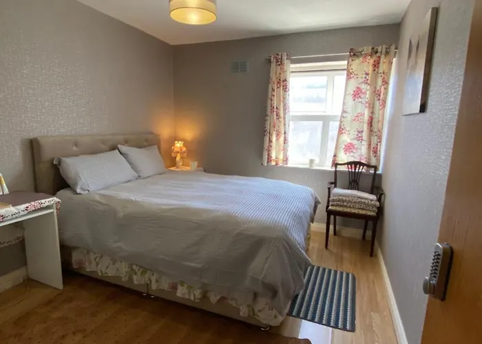 Utopia Retreat - Enchanted In